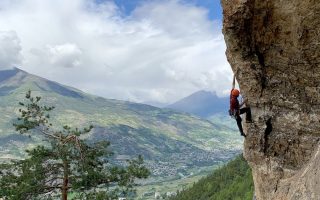 guida all'arrampicata sportiva (attrezzatura)