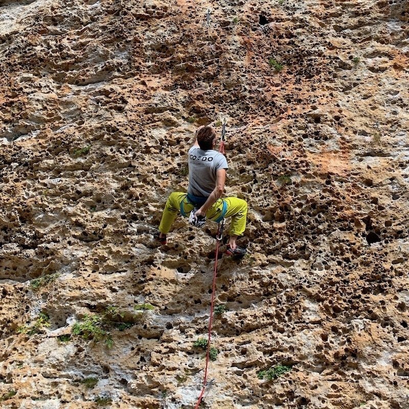 attrezzatura per l'arrampicata sportiva