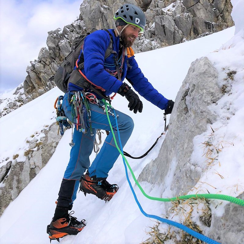 recensione ramponi alpinismo blue ice harfang