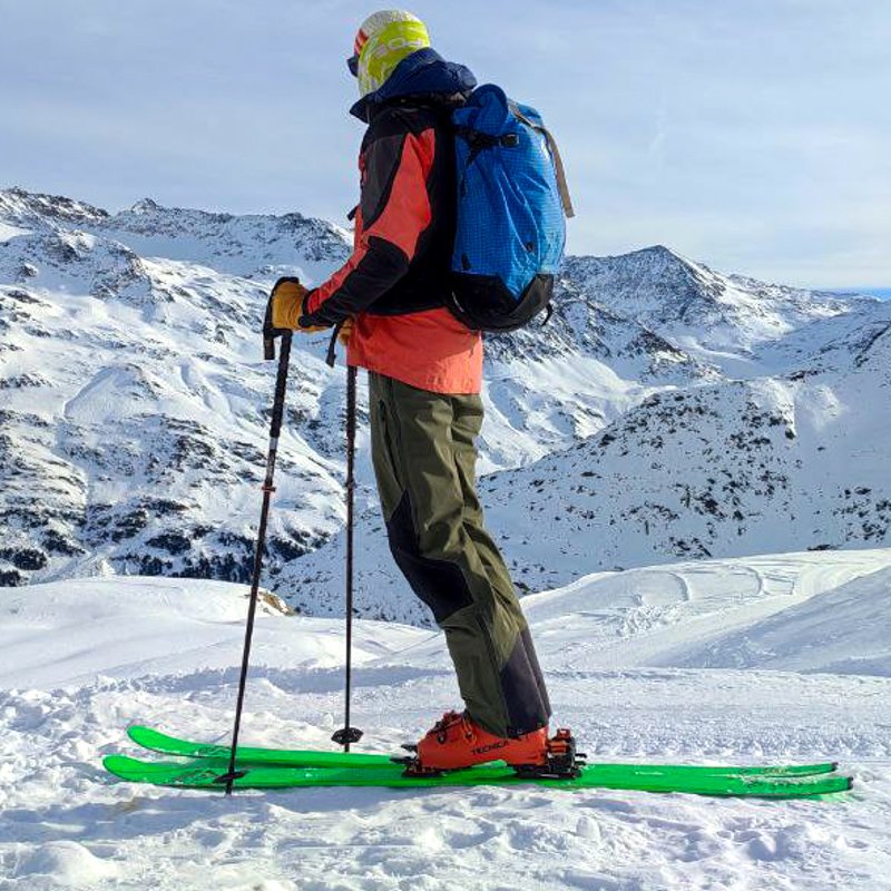 Sci alpinismo da curve ampie