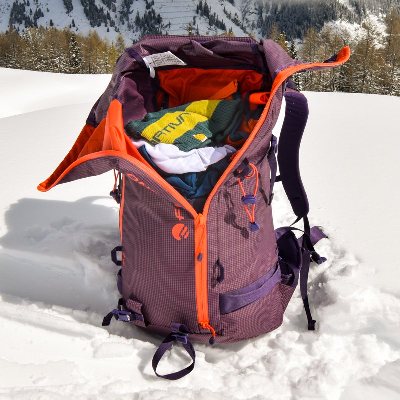 Zaino capiente per scialpinismo e freeride