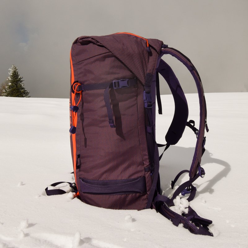 Zaino freeride e scialpinismo a sacco