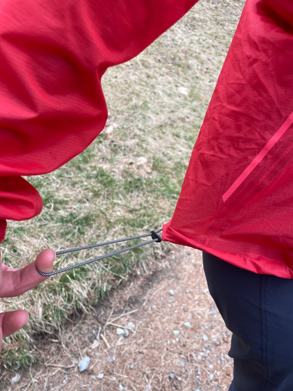Adjustment with elastic and drawstring